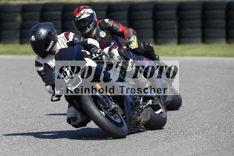 /43 08.08.2025 Discover the Bike ADR/Race 3 rot/81